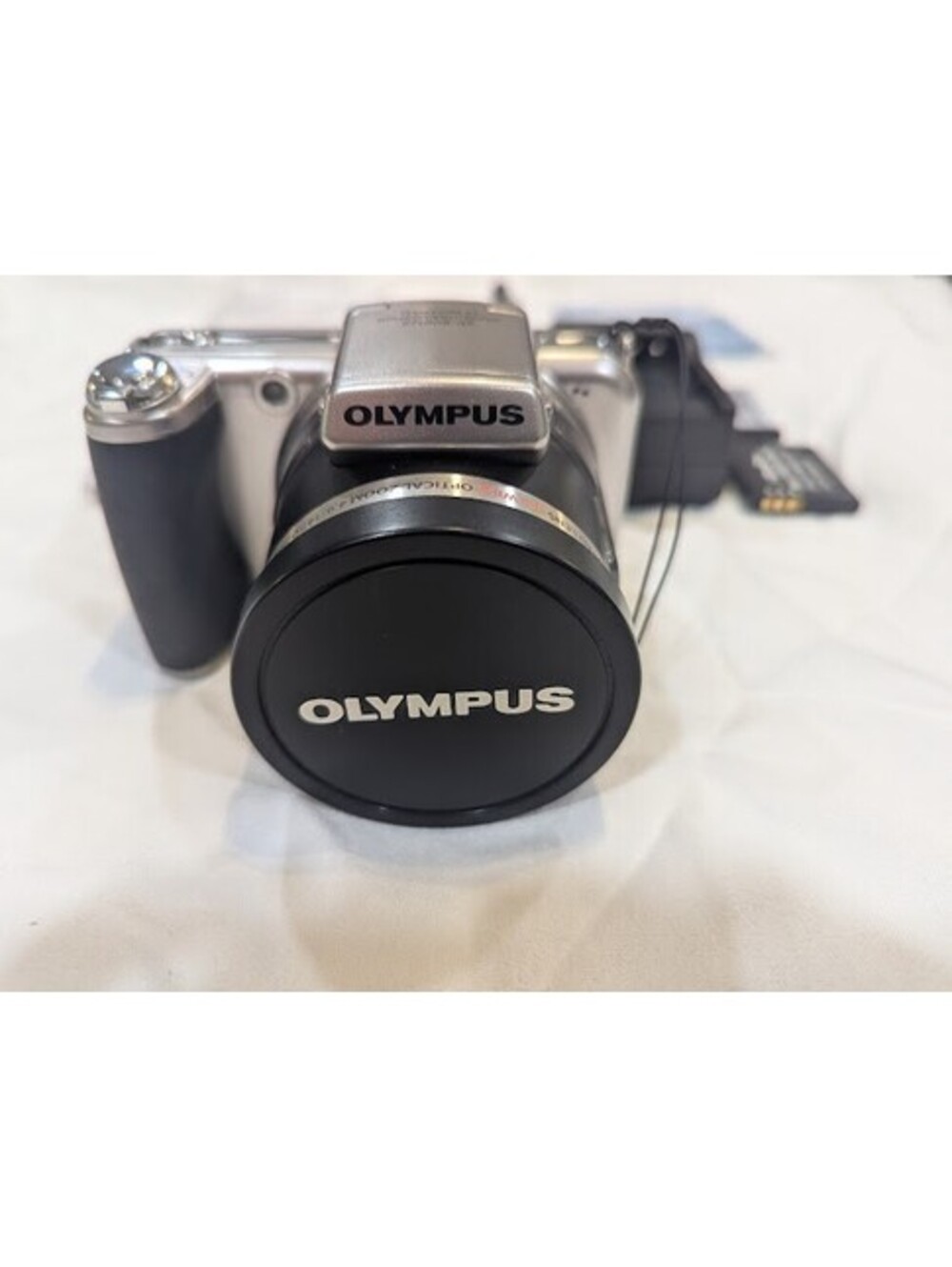 OLYMPUS SP-800UZ 14MP 30X Optical Zoom Charger 2x Batteries 2gb SD W/Bag Tested